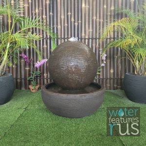 Medium Luna Ball Fountain Rust